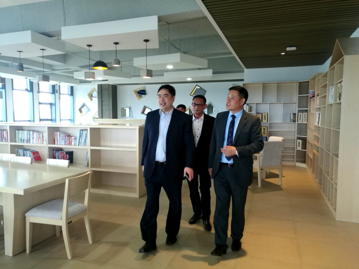 5-趙振元董事長參觀?；鶈T工文化中心2.jpg
