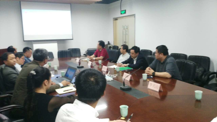 2-李天山向趙振元，白焰匯報(bào)北京分院發(fā)展思路.jpg